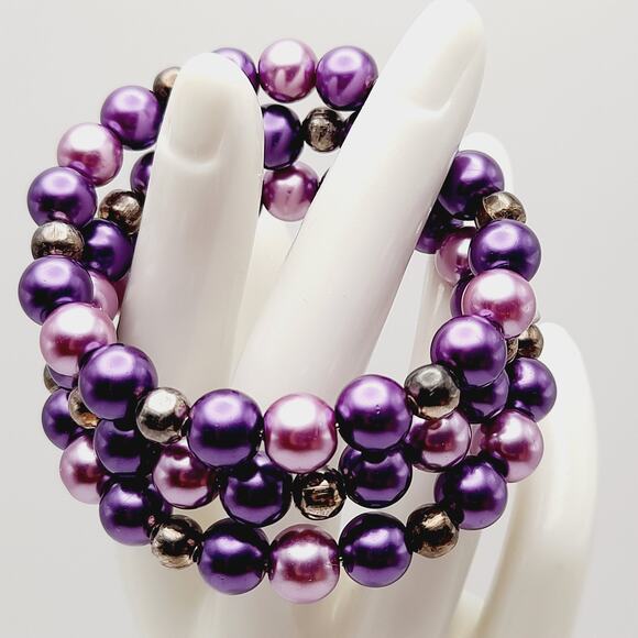 Vintage 1950s Purple Faux Pearl Memory Wire Bracelet - Picture 1 of 10